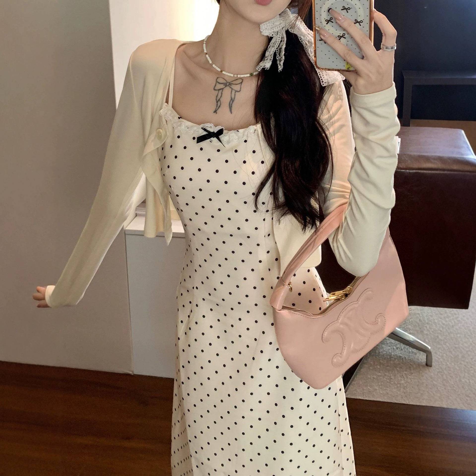 法式吊带波点连衣裙子女夏季绝美气质收腰穿搭一整套装裙
