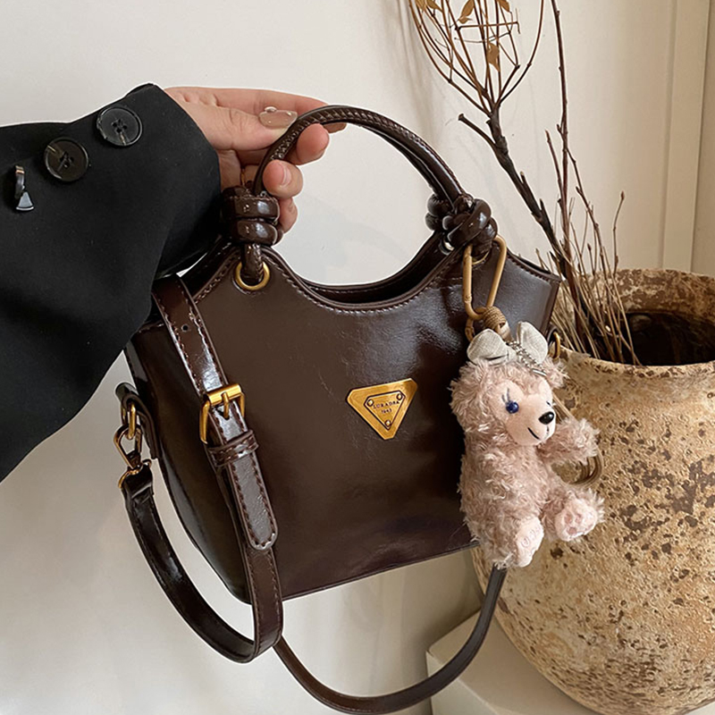 复古超火手提小包包女2025新款高级感百搭斜挎包超火菜篮子水桶包