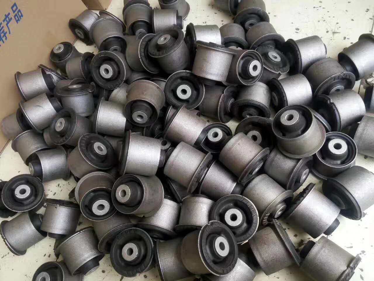 胶三角下支臂衬套雅绅特套欧前下摆臂起亚胶锐衬套臂悬挂套现代