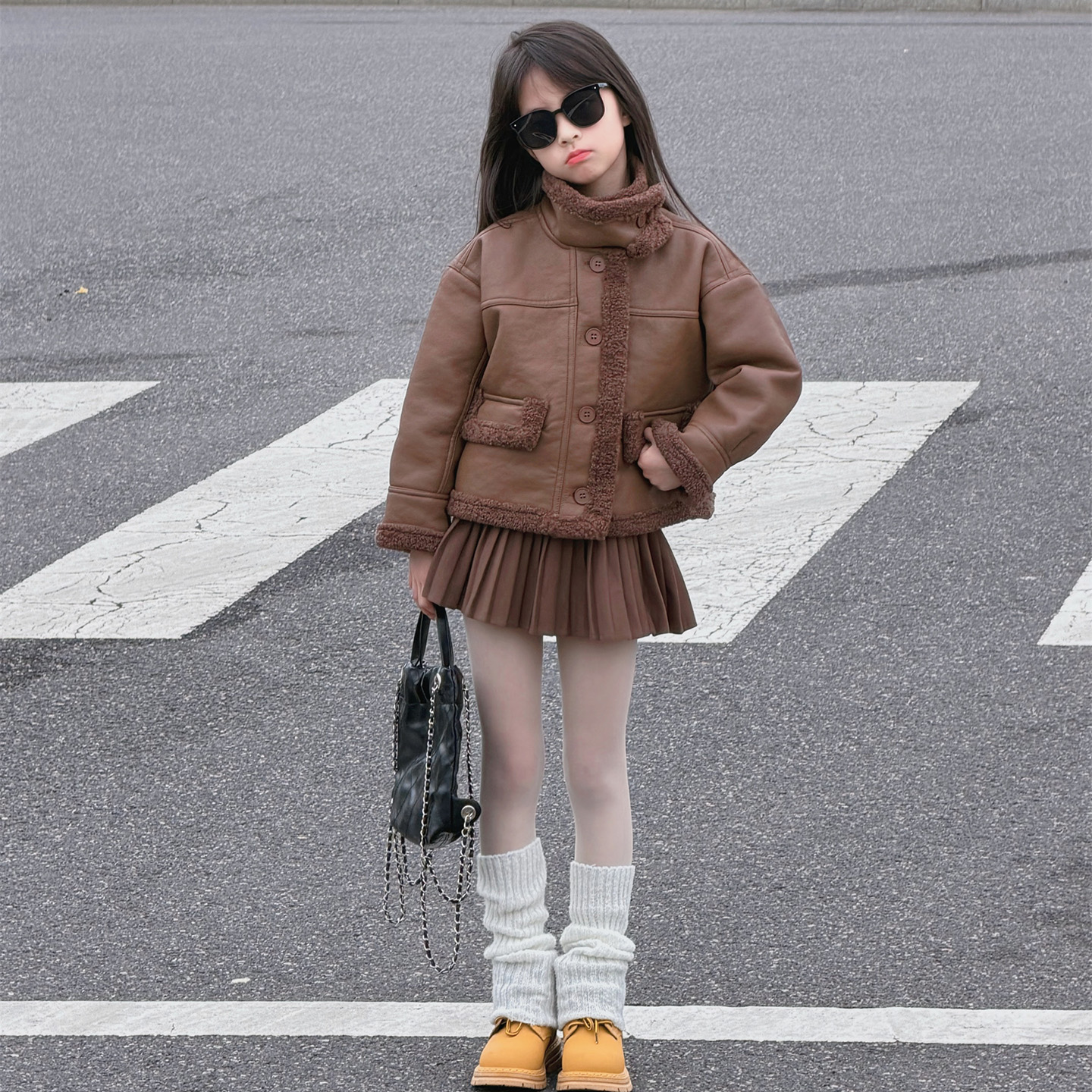 女童加绒外套加厚皮衣秋冬款上衣