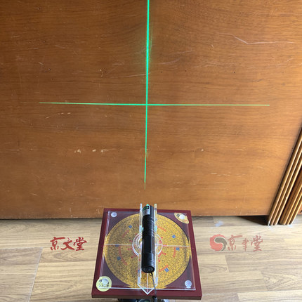 红绿十字激光罗盘定位指向器透明360度旋转红外线定位仪辅助工具