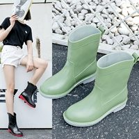Разноцветный Дождь женская зима средние популярный стиль Носить замшевый Красивые дождевые сапоги нескользящие дождливый сезон водонепроницаемый Обувь для обуви. Обувь