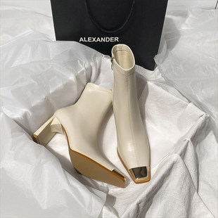 金属头高跟短靴女2025秋冬新款韩版方头粗跟弹力瘦瘦靴加绒马丁靴