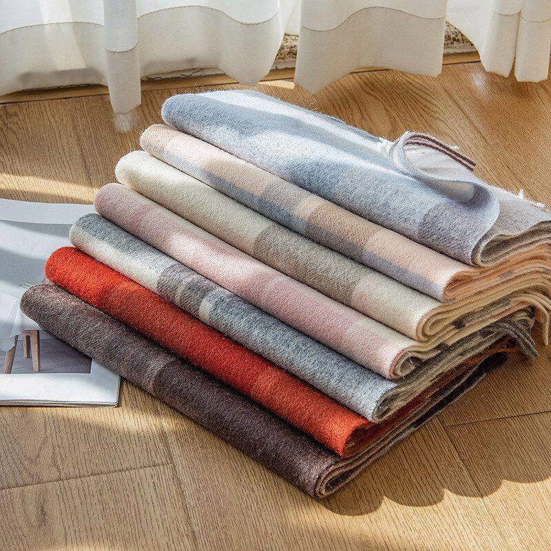 100%羊毛围巾女士高级感百搭加厚秋冬季新年格子保暖围脖羊绒手感