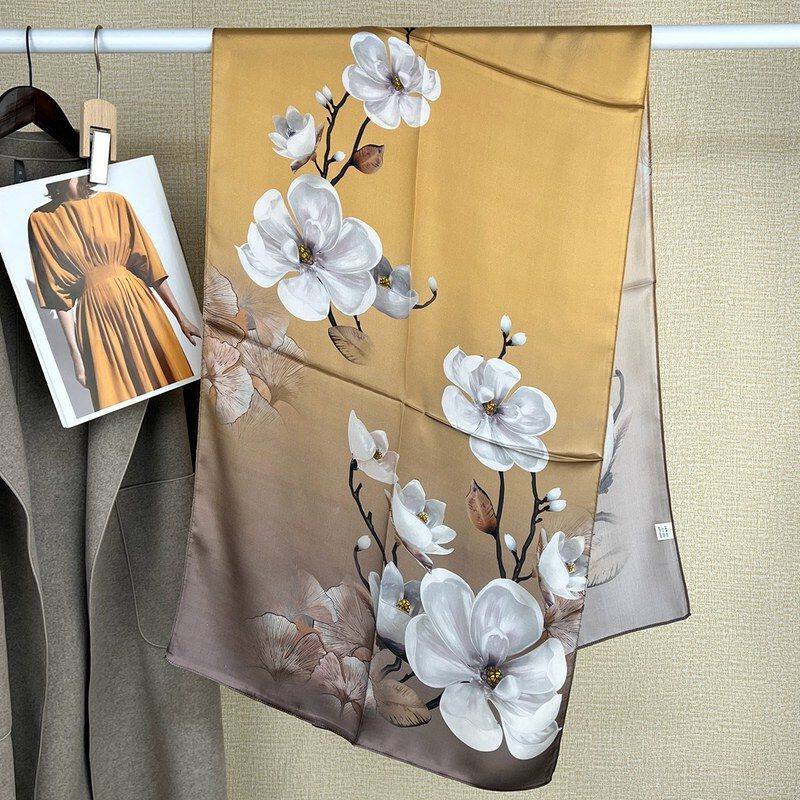 新款高档披肩配旗袍真丝围巾女杭州丝绸复古秋冬百搭多变防晒丝巾