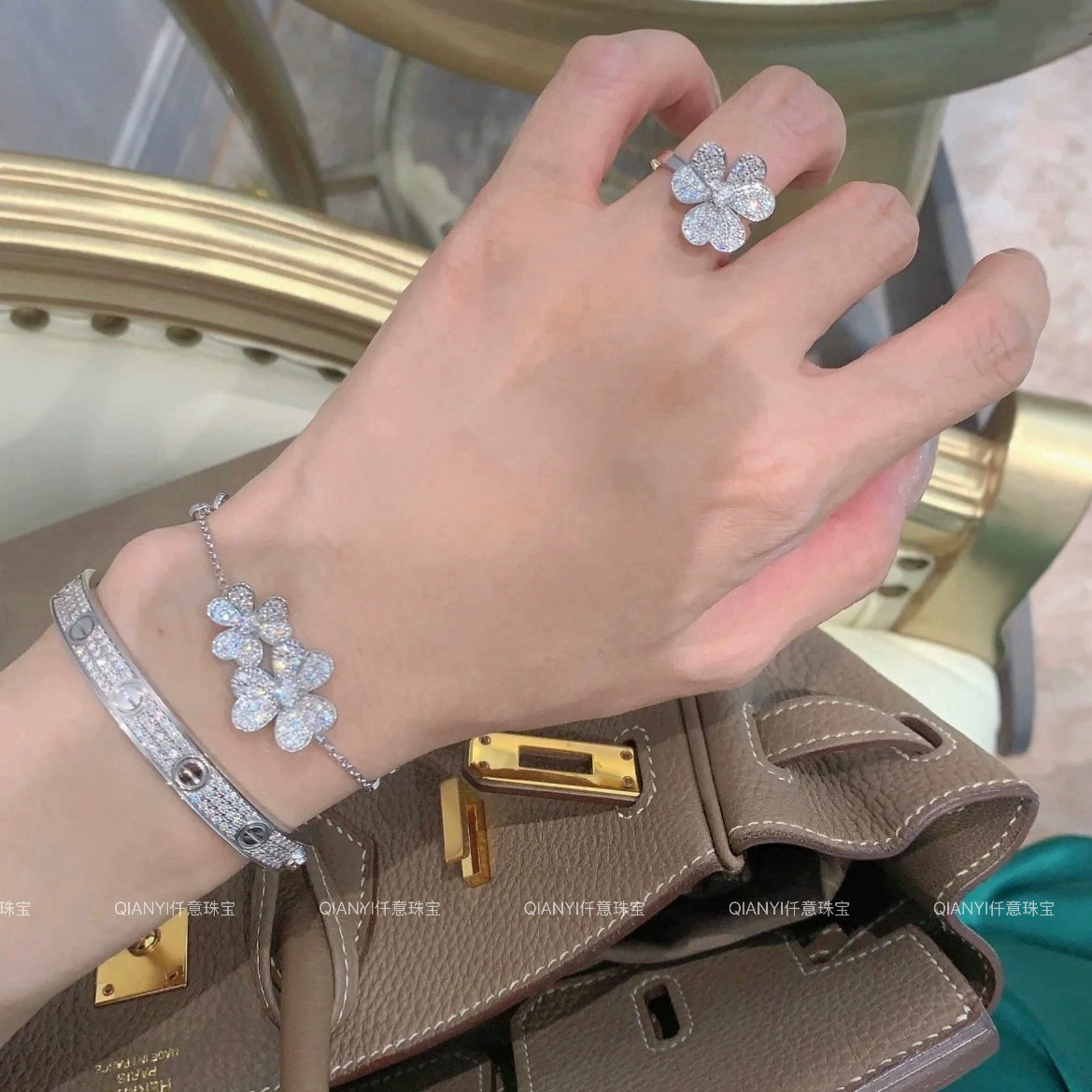 QIANYI仟意【奢华系列】极繁主义白富美千金三叶草贵气镀v金手链