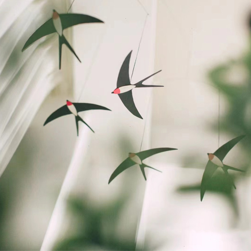 室内手工平衡燕子布置装饰环创