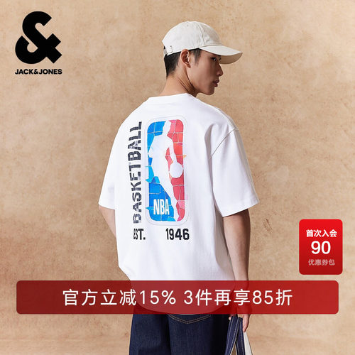 略宽松版型；罗纹圆领；艺术解构风格胶印