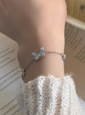 S925纯银会发光的蝴蝶手链夜光蝴