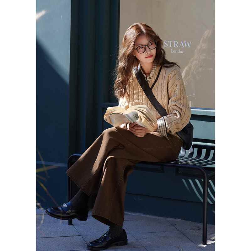 「MISAZ」解锁学院风~V领撞色麻花套头上衣 细针绞花糯感新款