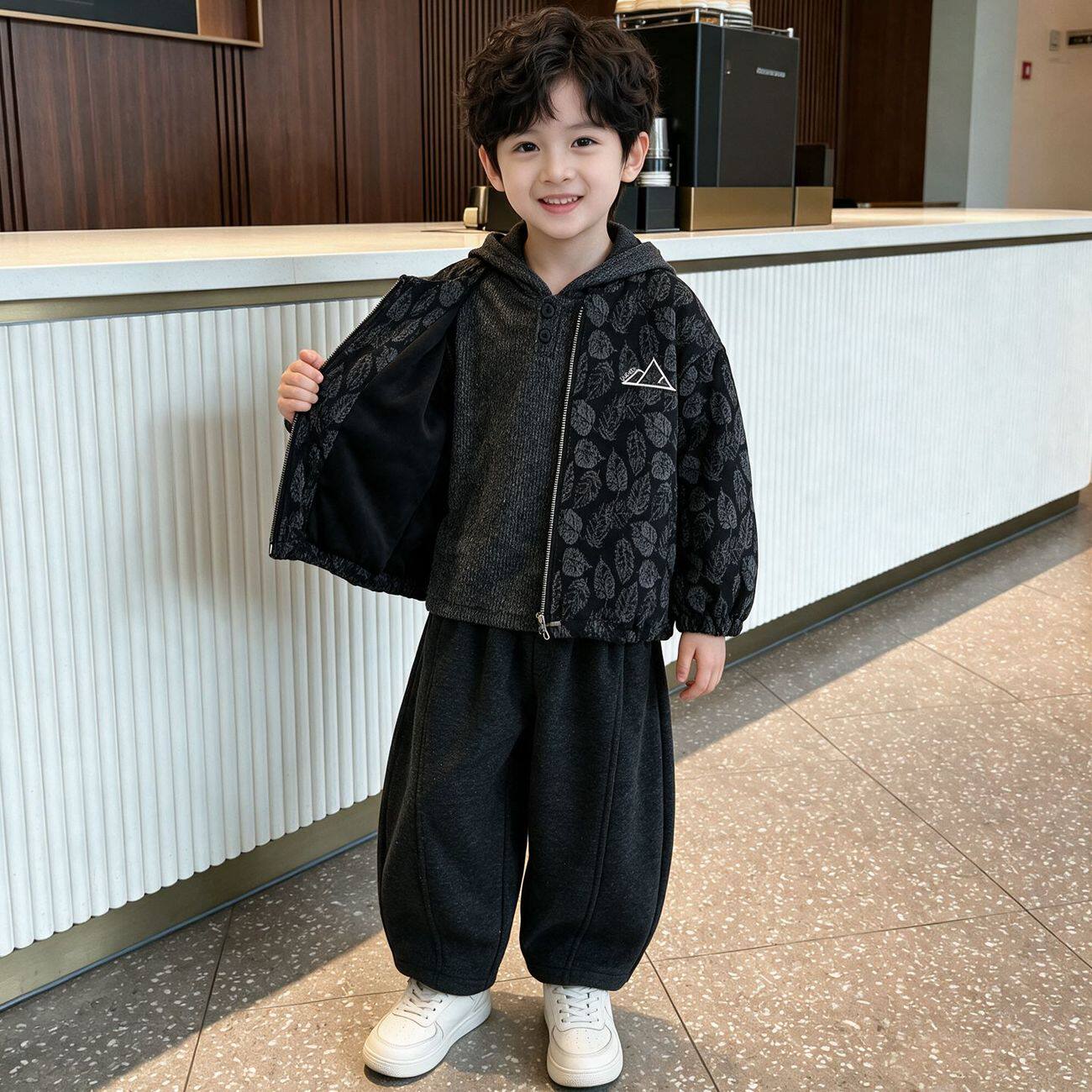 儿童装男童秋冬款加绒加厚套装2026新款男宝宝冬季三件套运动衣服