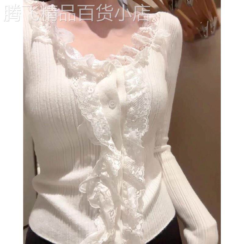 白色荷叶边蕾丝针织衫女秋冬欧货温柔修身打底毛衣设计感纯欲上衣
