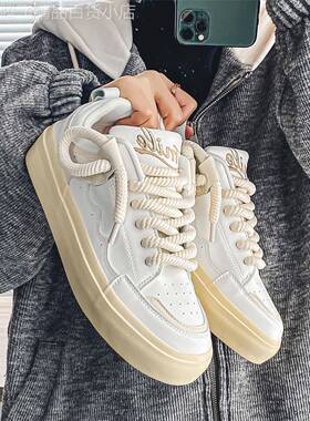 男女同款# 是谁在心动~丨Trendsetters！软皮软底国潮情侣小白鞋