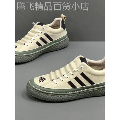 潮牌男鞋秋季2025新款三条杠百搭休闲板鞋软底一脚蹬皮面运动鞋子