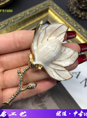直播货源西洋中古白色玉兰花朵胸针耳钉立体花胸针银针耳钉饰品
