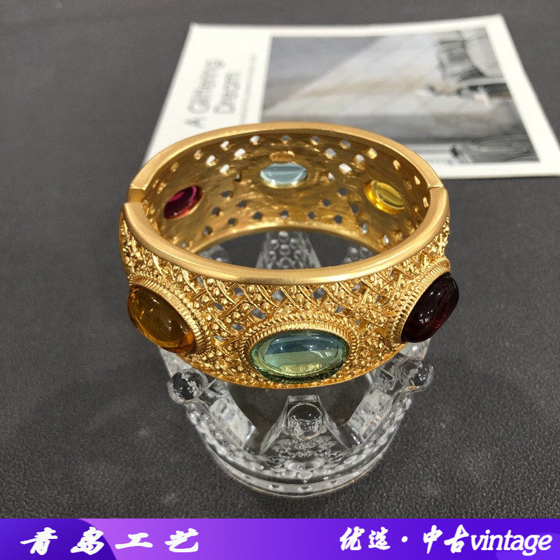 欧玛拉其他中古宫廷风电镀真手镯