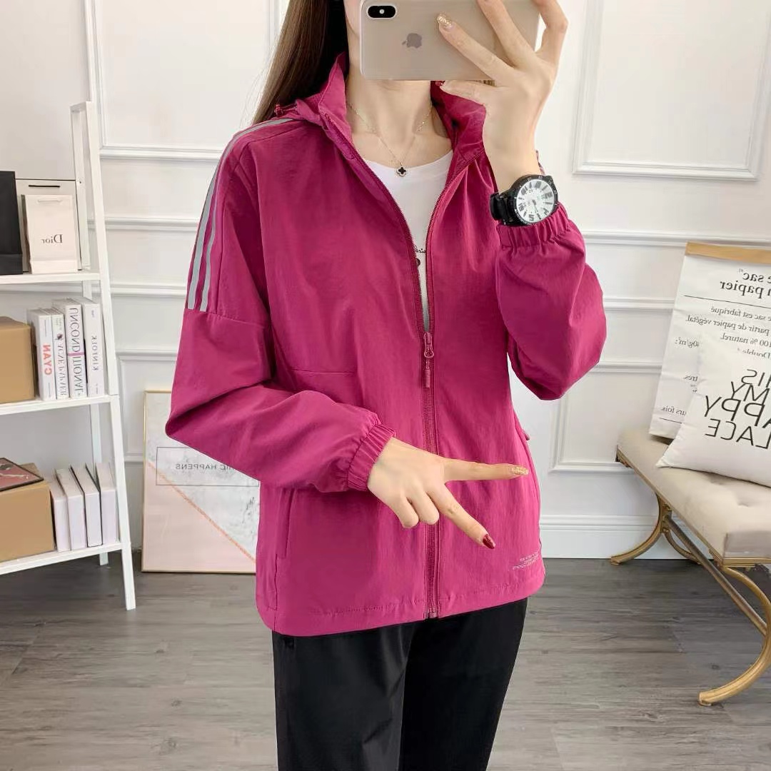 防风冲锋衣女弹力透气运动上衣