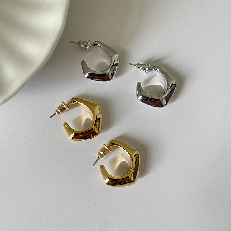 欧美高级感独特镀真金轻奢银针