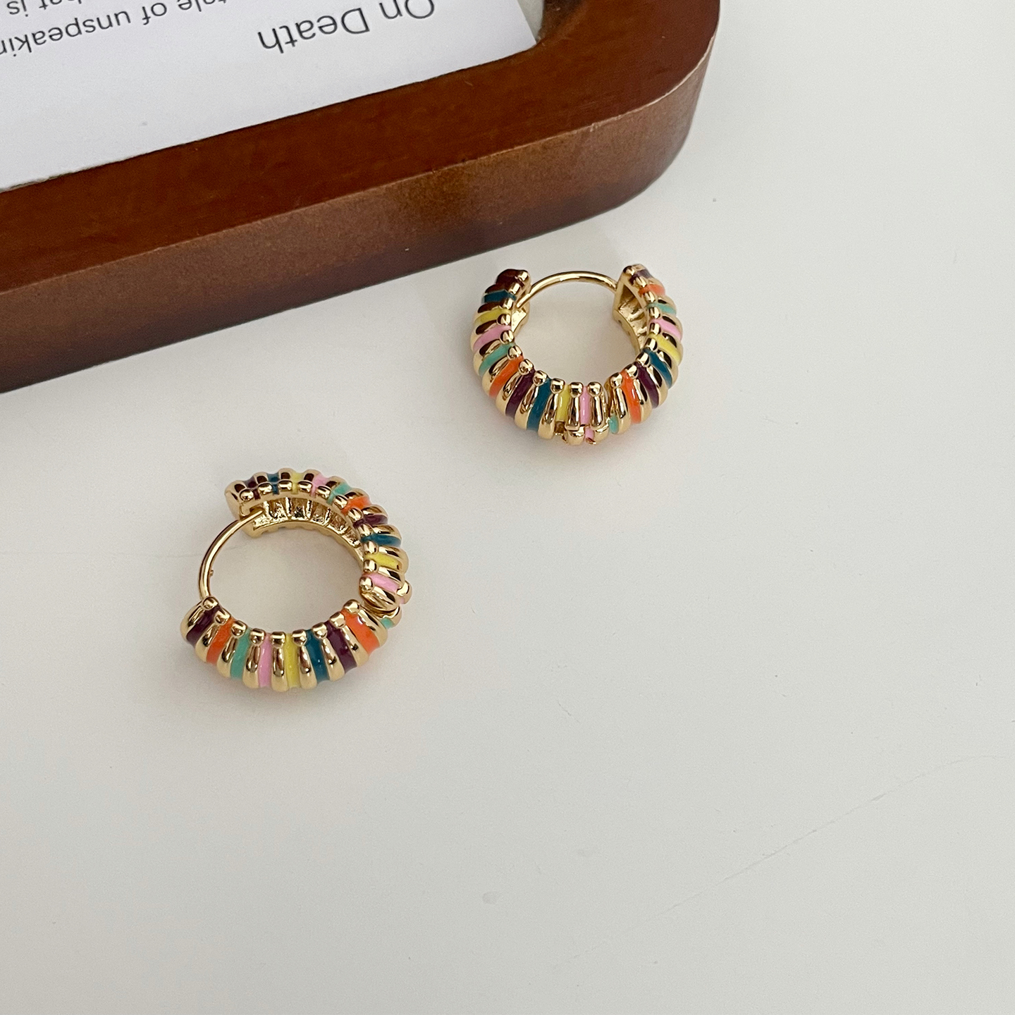 欧美复古彩色滴油多巴胺耳环