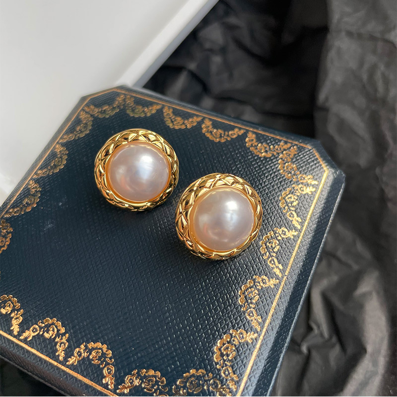 欧美风小众设计纽扣造型珍珠耳钉