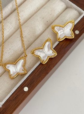 高级感白贝母蝴蝶锁骨链百搭