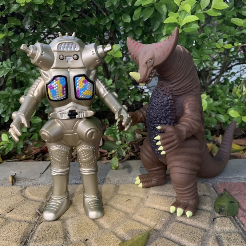 怪兽软胶玩具正版奥特曼雷德王卡片哥莫拉恐龙金古桥套装大号男孩