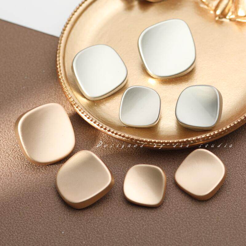 方形金属纽扣凹面四方扣子金色西服扣女百搭外套大衣扣精致衣服扣,居家布艺,纽扣,淘宝优惠券,粉丝福利购,淘宝优惠卷