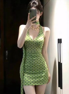 SYJ/舒衣家 韩系辣妹风绿色波点挂脖连衣裙女气质修身显瘦a字短裙