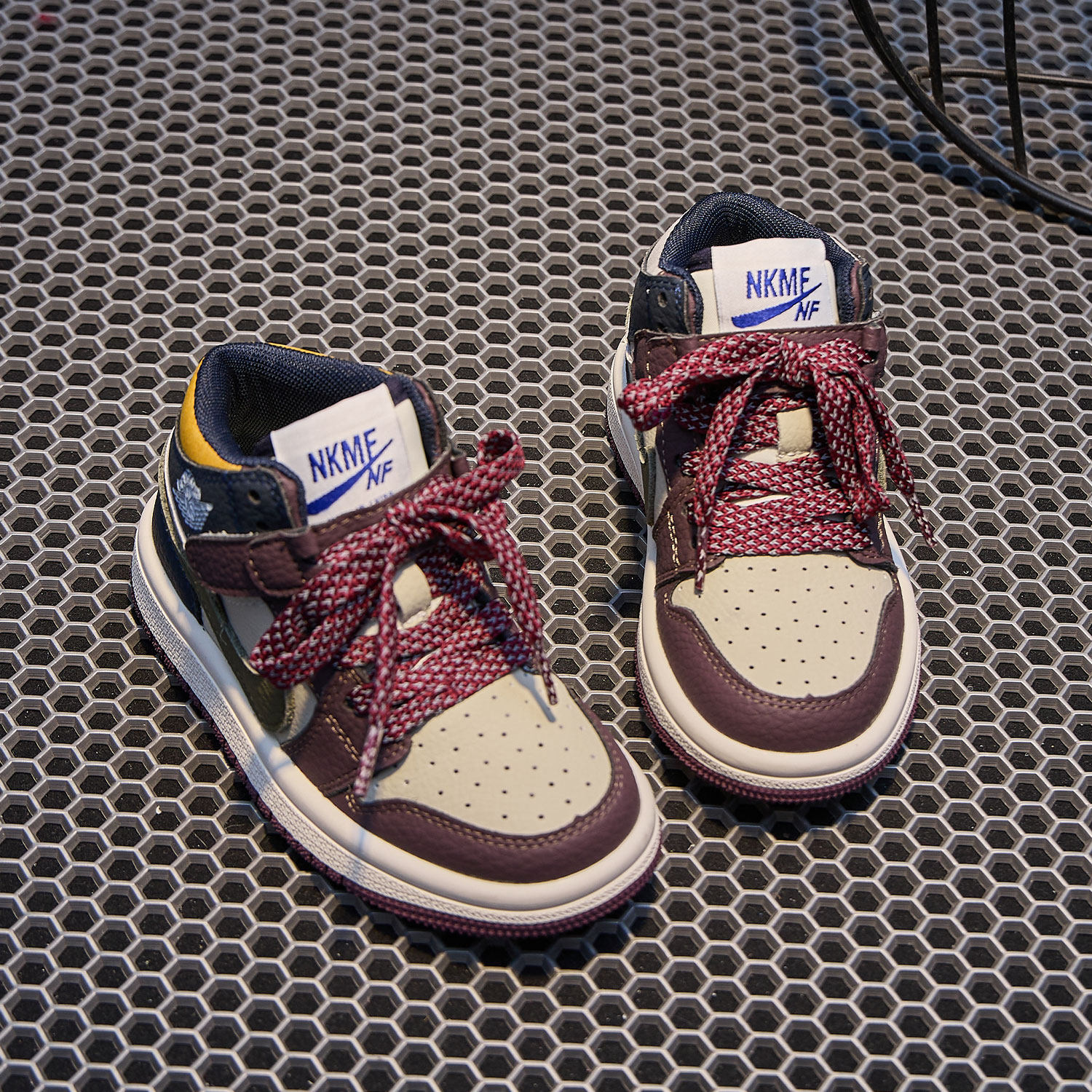 小二推荐：正品儿童运动鞋子