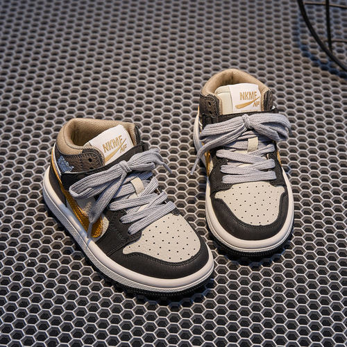 小二推荐：正品儿童运动鞋子