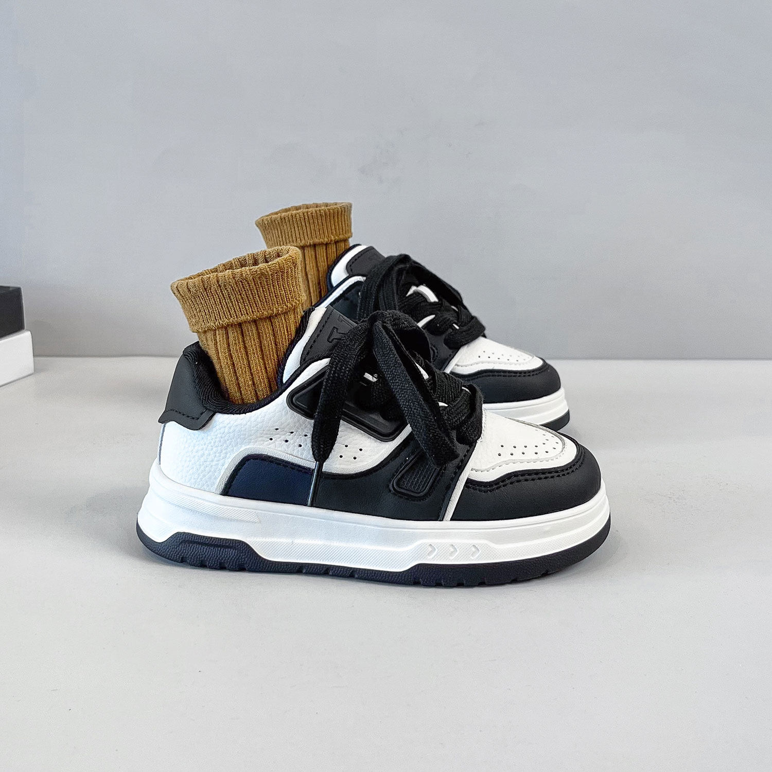 男童软底运动鞋2026年休闲女童厚底板鞋时尚学生潮牌鞋儿童真皮鞋,童鞋/婴儿鞋/亲子鞋,运动鞋,淘宝优惠券,粉丝福利购,淘宝优惠卷