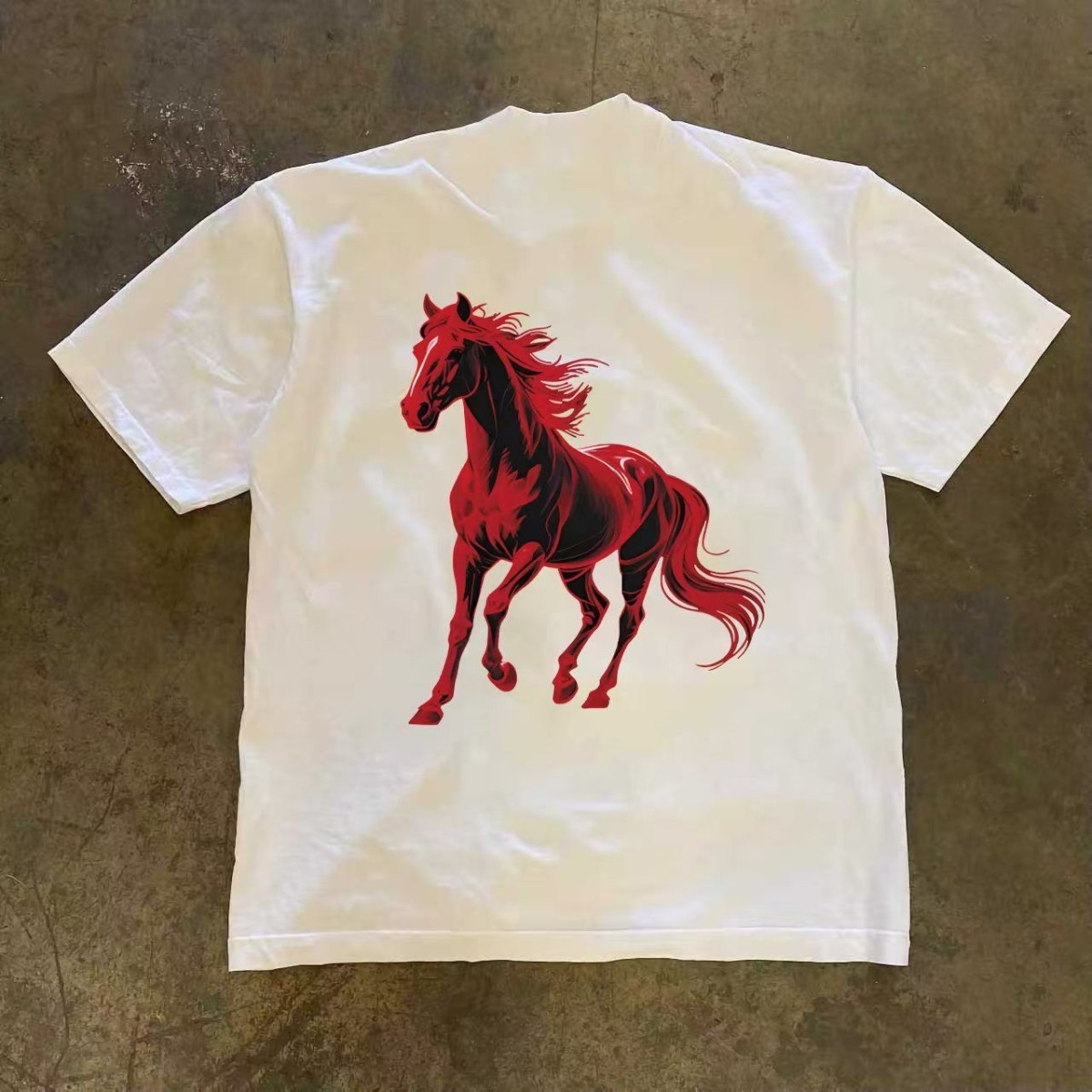 国潮夏季痞帅简约街头生肖红马印花圆领宽松复古男款短袖百搭T恤