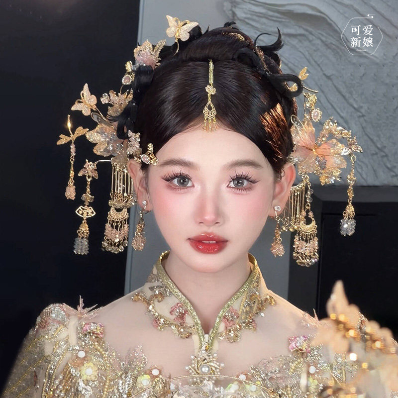 中式新娘甜美头饰超仙减龄香槟粉水凝花朵蝴蝶高级感秀禾古典发饰