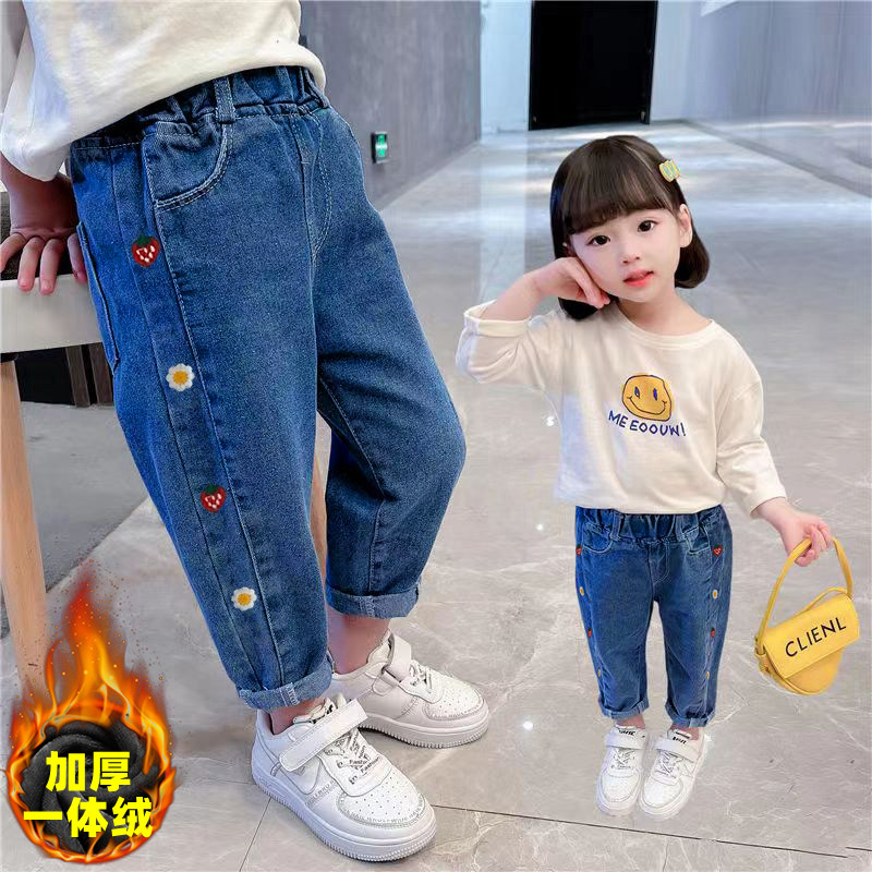 女童加绒牛仔裤2024冬新款儿童宝宝宽松洋气加厚韩版中小童保暖裤