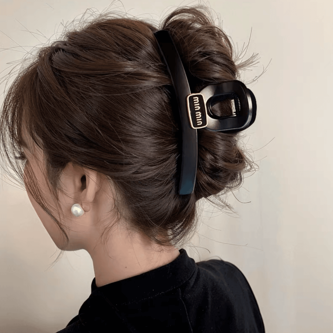 高级感磨砂抓夹黑色发夹2024新款