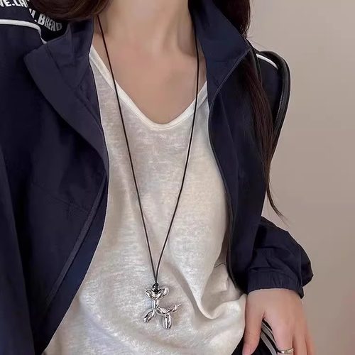 王嘉尔同款气球狗吊坠项链女新款