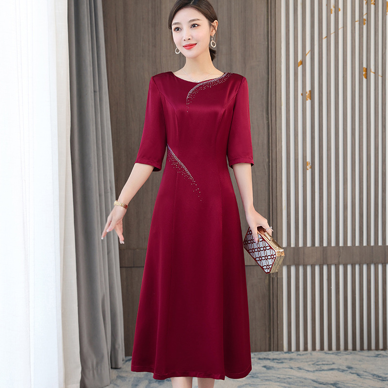 yqwl5155喜婆婆装敬酒连衣裙2025夏季新款妈妈装婚宴酒红色礼服