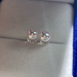 日本AKOYA海水珍珠耳钉18K金耳饰正圆极光小点位养耳洞款日常通勤