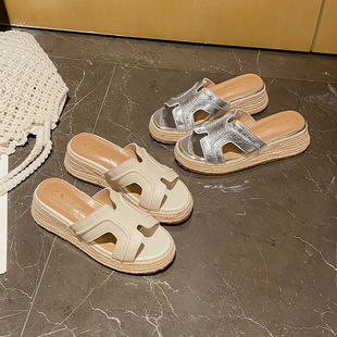 一三良品夏季赵露思同款采编厚底小码3332露趾H型坡跟渔夫凉鞋女