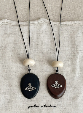 高级感星球椭圆木质吊坠长款项链女简约个性时尚潮流颈链锁骨链