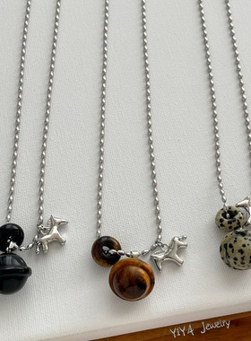 复古虎眼石小马吊坠项链女时尚轻奢长款毛衣链小众颈链锁骨链配饰