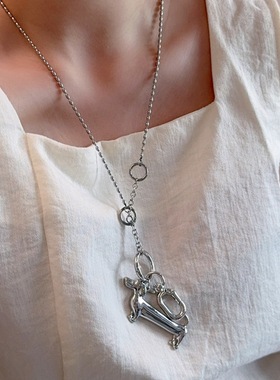 韩系ins银色腊肠狗吊坠项链女高级感小众长款毛衣链百搭颈链配饰