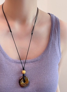 新中式冷淡风小众长款项链高级感平安扣虎眼石吊坠复古挂绳毛衣链