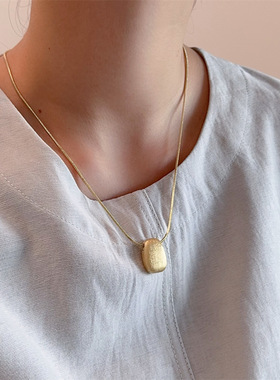 冷淡风金属拉丝简约方形吊坠项链