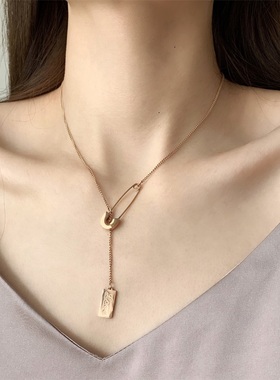 别针小众设计钛钢不掉色项链女潮网红love英文字母吊坠气质锁骨链