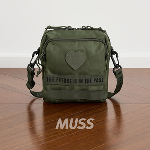 现货 HUMAN MADE MILITARY POUCH 爱心字母军事复古工装单肩包