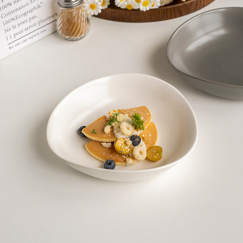 〖三角造型盘子〗6.5英寸甜品盘韩式陶瓷水果点心盘ins风沙拉盘