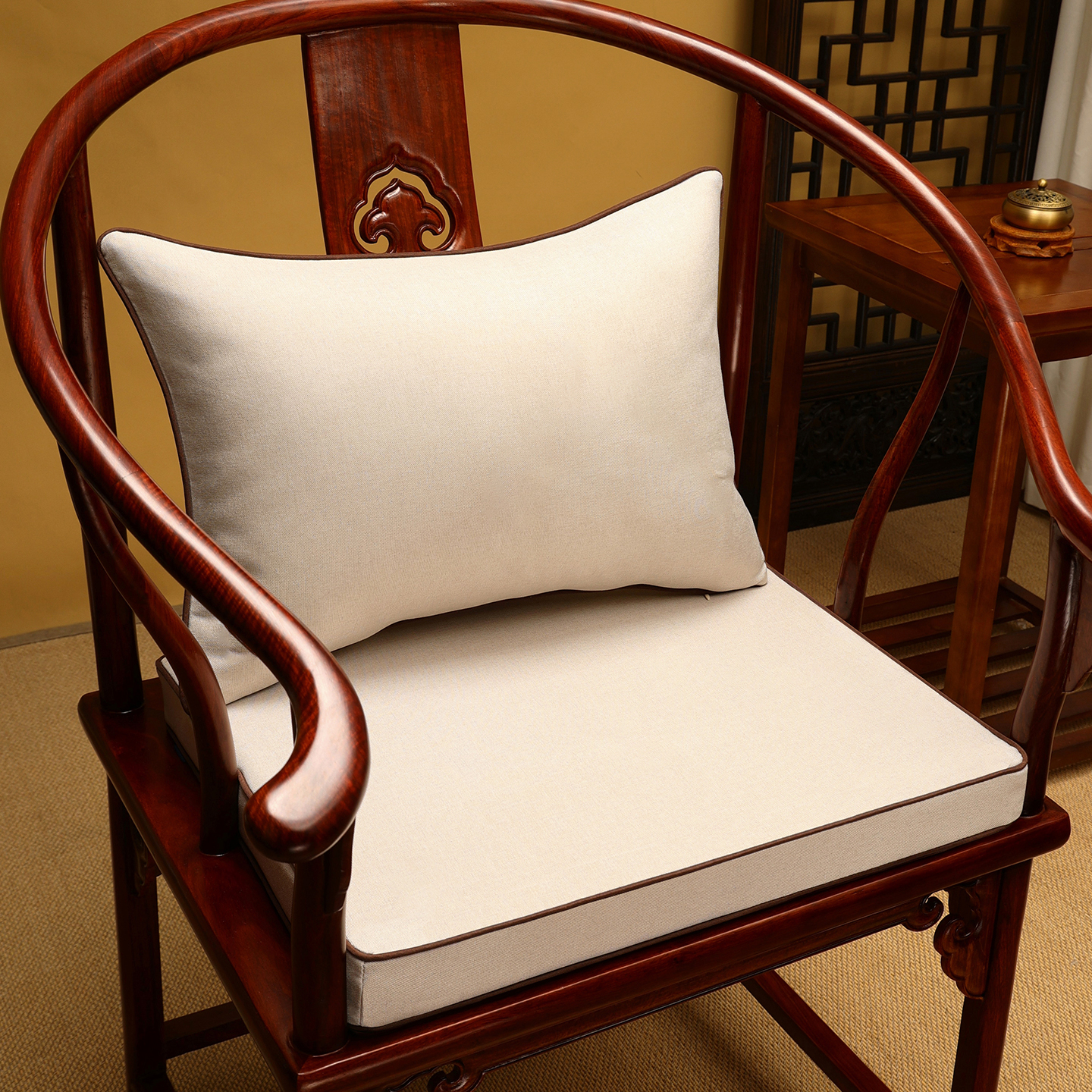 加厚可定制简约款椅子坐垫