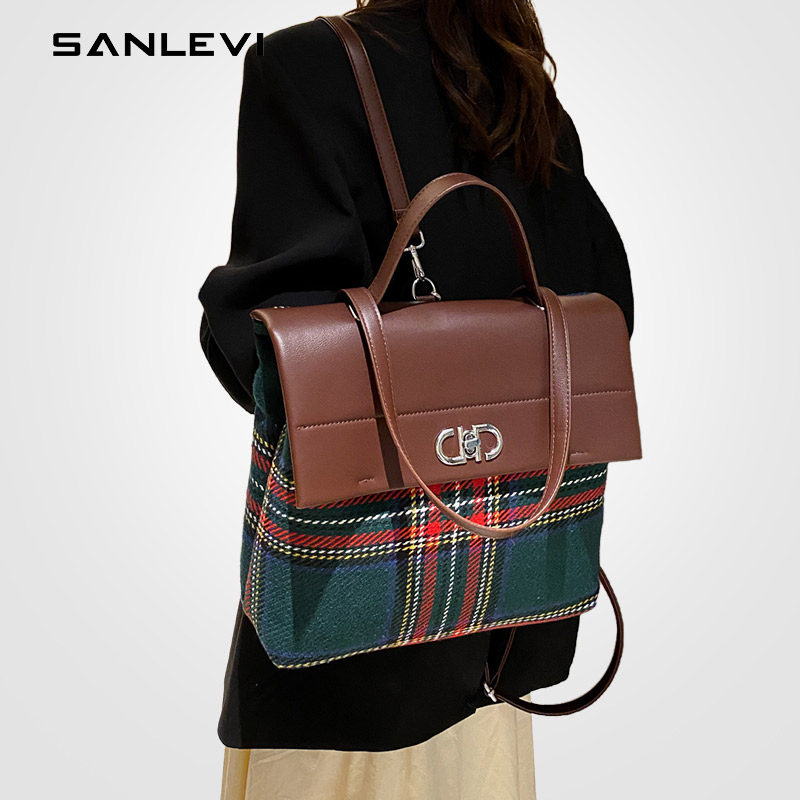 双肩包女2026新款旅游轻便小型女生设计感小众秋冬上班通勤小背包