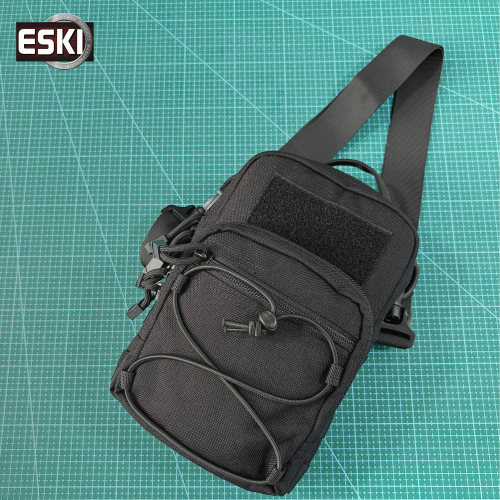 ESKI爱斯战术胸包男户外多功能运动机能登山骑行便携斜挎包通勤包